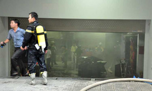 Vũ trường lớn nhất Đà Nẵng bốc cháy dữ dội