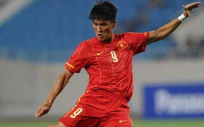 Công Vinh bỏ ngỏ khả năng tới Indonesia chơi bóng