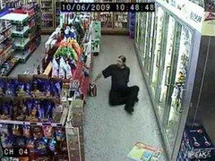 Clip Chủ cửa hàng say rượu hài hước nhất 2012