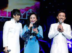 Thanh Tuyền nghẹn ngào, Hoài Linh giở 'miếng hài'