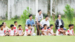 Chuyện chưa kể về lò đào tạo của bầu Đức