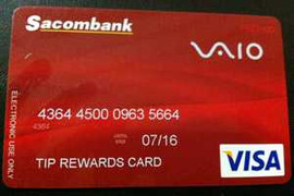 Thẻ visa quà tặng của Sony và Sacombank 'hành' khách?