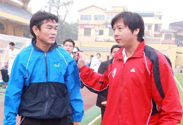 Chọn thầy cho tuyển VN: HLV ngoại gọi điện xin ứng cử