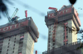Gẫy cần cẩu ở tòa nhà cao thứ hai Hà Nội