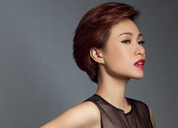 Uyên Linh bất cần khi bị chê ‘thảm họa thời trang’