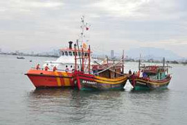 Cứu nạn tàu cá mất tích cùng 13 ngư dân