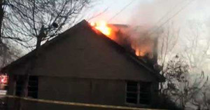 Tàn lửa lò sưởi khiến 5 mẹ con tử vong