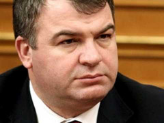 Cựu Bộ trưởng Quốc phòng Nga tiếp tục bị thẩm vấn