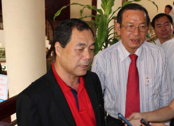 Gia đình đại gia 'đốt nóng' chứng khoán 2012