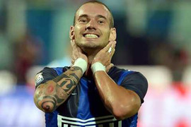 Báo động cho MU: Liverpool đã hỏi mua Sneijder