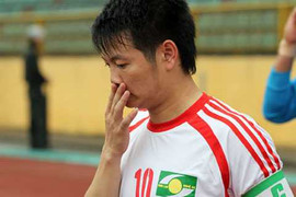 Thoát cảnh 'ăn bám', Văn Quyến tìm được bến đỗ mới