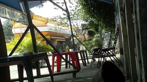 'Rút ruột' xăng máy bay