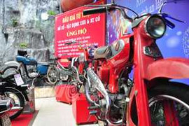 Dàn xe cổ ở phiên đấu giá vì người nghèo