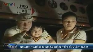 Người nước ngoài đón Tết ở Việt Nam