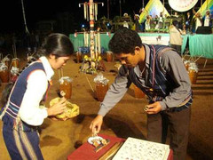 Kỳ bí thuật làm nhẫn đính hôn ở Tây Nguyên