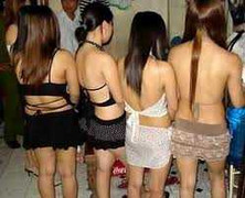 Phá đường dây 'đội lốt' sinh viên, công nhân bán dâm