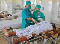 Xe máy bất ngờ phát hỏa, thiêu cháy lái xe