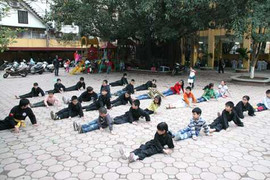 Hà Nội: Hiệu trưởng cũng 'lăn xả' vào dạy