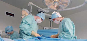 Nỗi sợ 'súng' nhỏ, ngắn khi bị tiền liệt của đàn ông