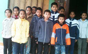 Nghệ An: Hàng trăm học sinh bị ép lấy máu