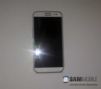 Samsung Galaxy S4 lộ ảnh