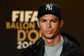 Vì sao Ronaldo không bầu chọn 'Bóng vàng' cho Messi?