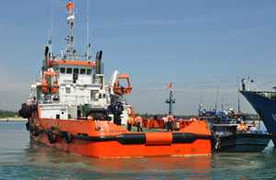 Thời tiết xấu, nhiều tàu cá mắc nạn trên biển