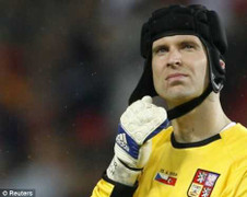 Mời học trò cũ, Mourinho đấu Casillas tới cùng