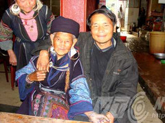 Chuyện tình nàng 90, chàng 38: Người tình trẻ biến mất?