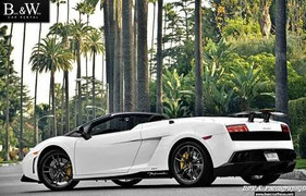 Thuê siêu xe tự lái tốn 30 triệu/ngày