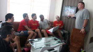 Một ngày cùng những 'chân dài' Saigon Heat