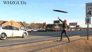 Trầm trồ màn trình diễn của 2 gã trai đường phố