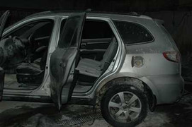 Bơm nhầm nhiên liệu, xe Santafe cháy rụi sát cây xăng