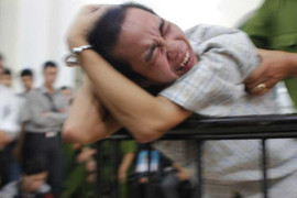 Vụ sát hại bé gái 4 tuổi: Sát thủ được xin giảm án