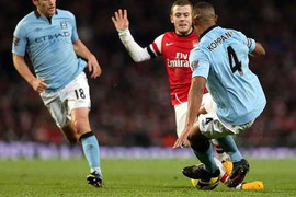 Thẻ đỏ cho Kompany: Lại sai lầm của trọng tài?