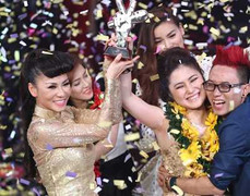 Hương Tràm giành ngôi quán quân The Voice thuyết phục