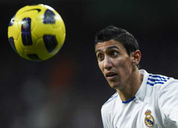 Hết kiên nhẫn, Sir Alex 'cầu viện' Mourinho