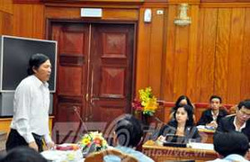 Ông Nguyễn Bá Thanh:Muốn giàu đừng làm công chức