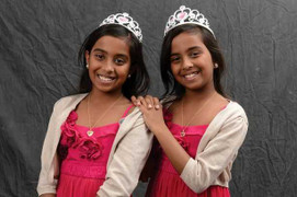 Kỳ diệu chị em dính liền, chung lá gan vẫn sống khỏe