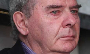 Tỷ phú phương Tây thành kẻ tay trắng thế nào?