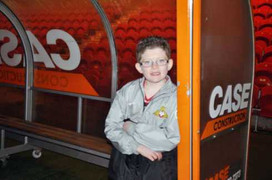 8 tuổi xin làm HLV: Chuyện hài cũng bái thua BĐ Việt