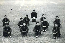 'Maradona Việt Nam': Hoa chân, dáng vòng kiềng