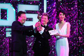 Mỹ Tâm, Đàm Vĩnh Hưng, Hà Hồ bị đàn em vượt mặt