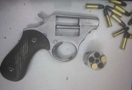 Trốn chạy, nam thanh niên nã súng vào cảnh sát