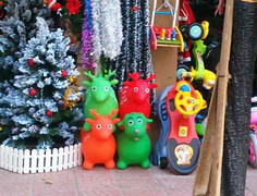 Chơi thú nhún trẻ có thể bị teo cơ quan sinh sản