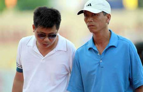 Công Vinh- Văn Quyến: Ông bầu Việt chơi trò PR