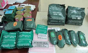 Sản xuất thành công tuýp ăn đặc chủng của bộ đội