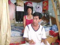 'Thôi không cần phẫu thuật, con viết tay trái quen rồi'