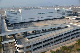 Sắp khai thác cảng hàng hóa hiện đại nhất thế giới