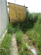 Nhà vệ sinh hỏng, thầy trò... nín tiểu